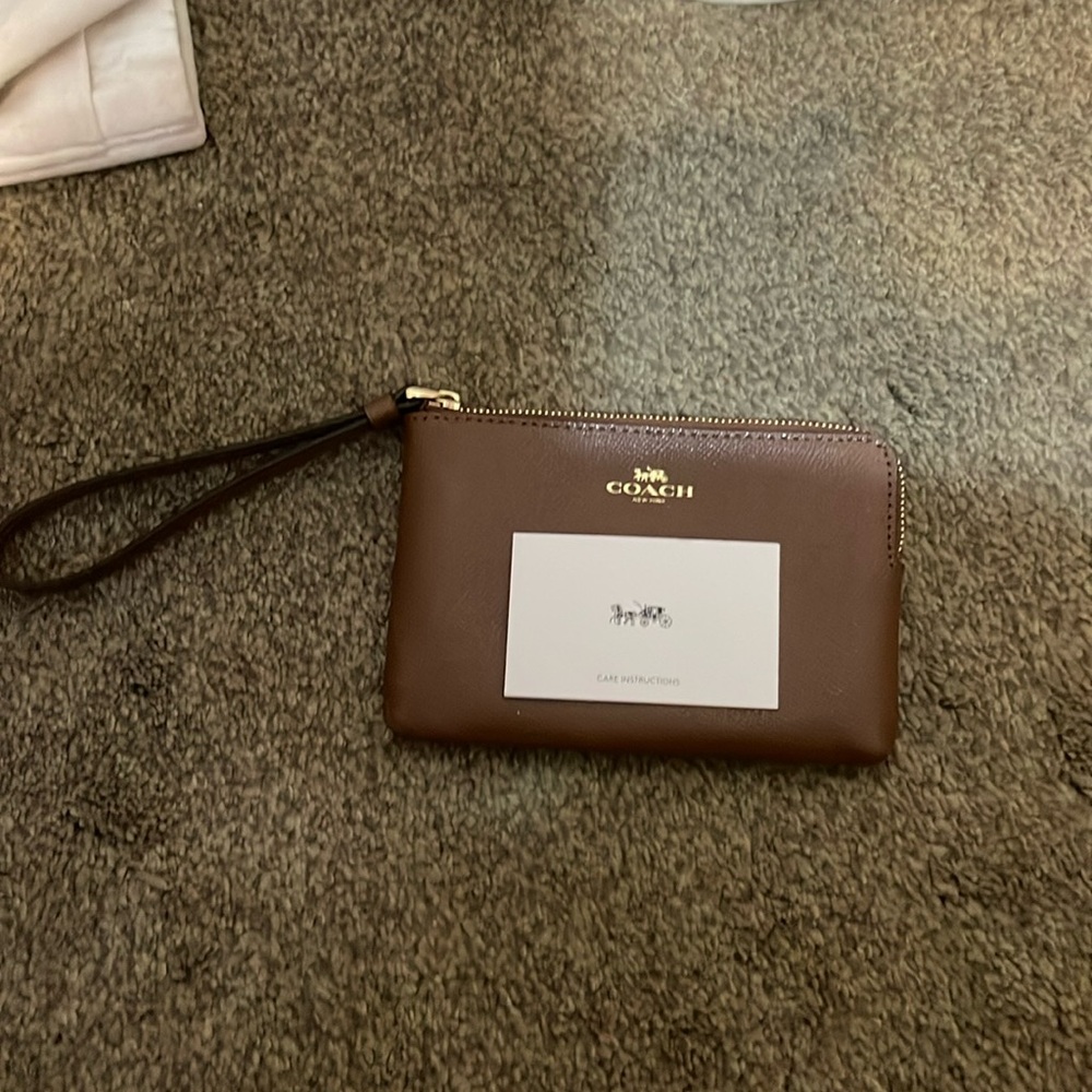 NEW COACH WRISTLET